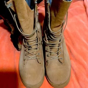 Belleville 790g army boots